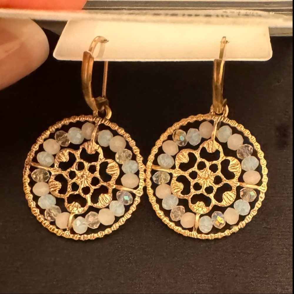lonna & Lilly Gold-Tone Pavé Flower Beaded Drop Earrings Leverback Boho Chic - Picture 4 of 4
